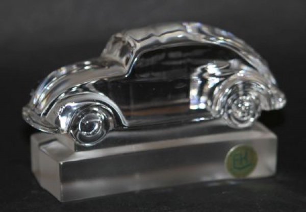 Volkswagen Beetle Paperweight 1950 FK Galena on base (4586)